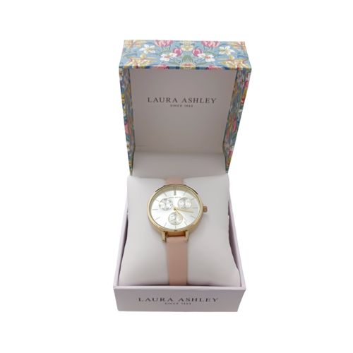 Reloj análogo con brazalete rosa