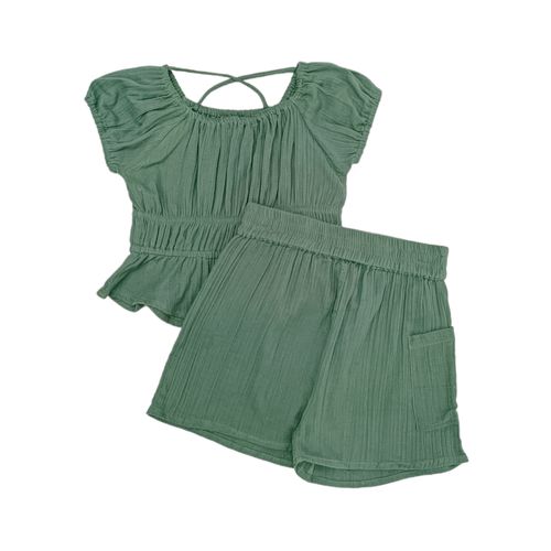 Conjunto verde con short