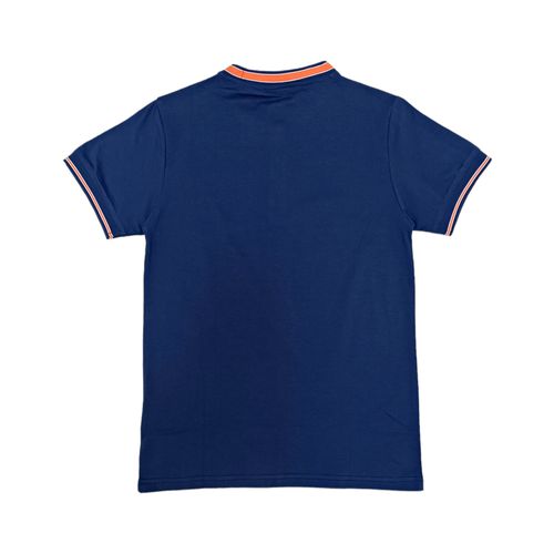 Camiseta azul con botones
