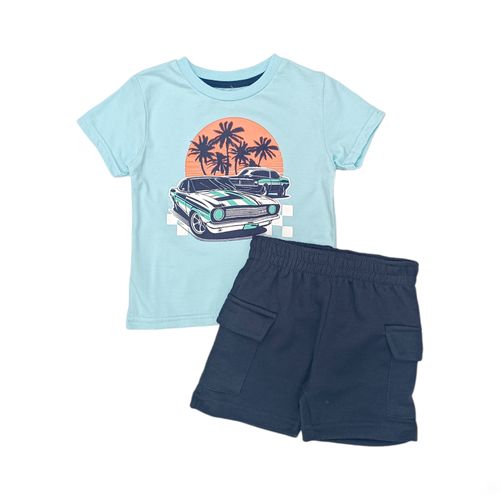 Conjunto de short estampado de carro celeste