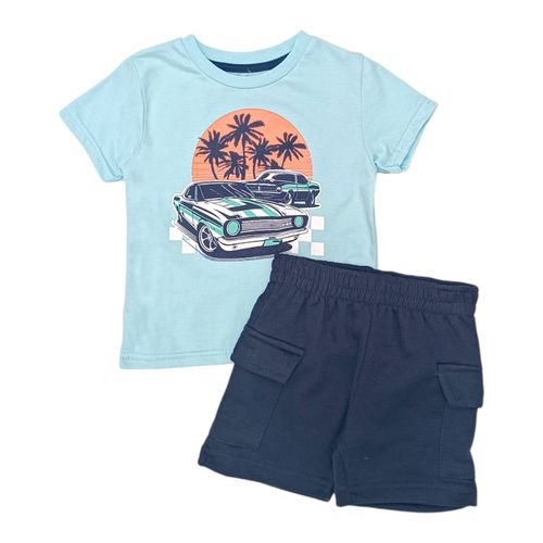 Conjunto de short estampado de carro celeste