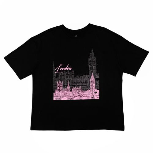 Camiseta oversize negra estampada