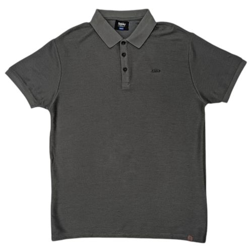 Camisa tipo polo gris sólido