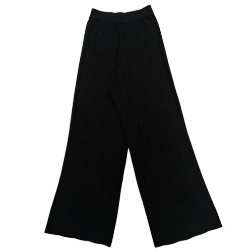 Pantalón wide leg negro con textura