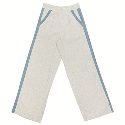 Pantalón beige straight línea celeste