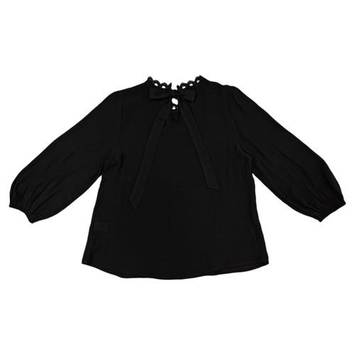 Blusa negra con textura