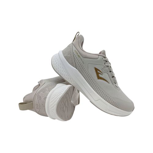 Sneakers gris con textura