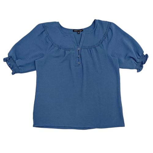 Blusa azul sólido