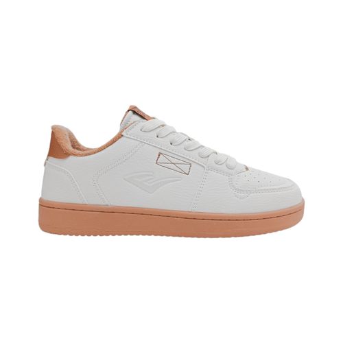 Sneakers blancos con textura