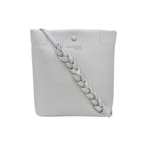 Crossbody gris con textura