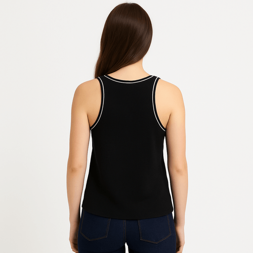 Blusa negra con textura