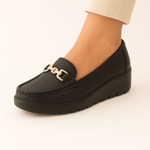 Calzado loafer beige para mujer