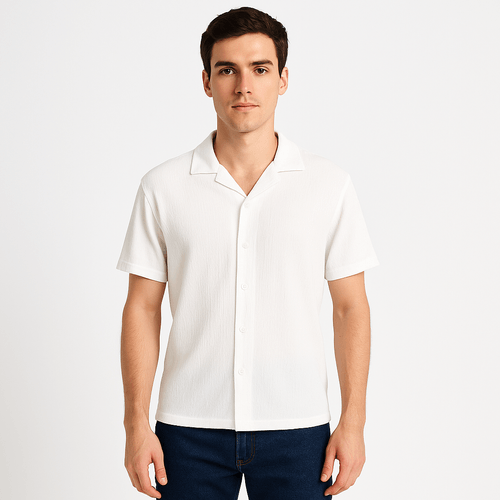 Camisa casual blanca con textura