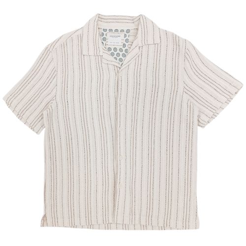 Camisa blanca rayada para hombre