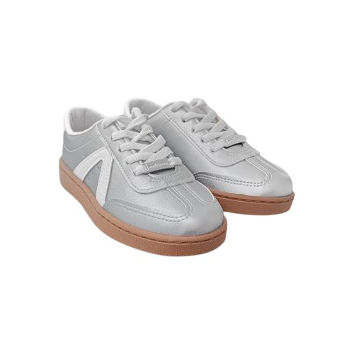 Sneakers plateados para niña