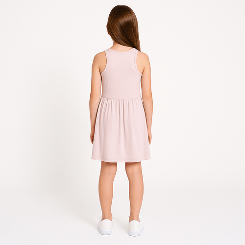 Vestido rosa para niña