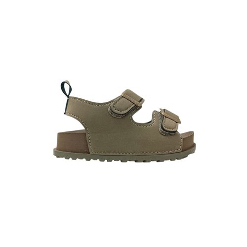 Sandalias verde con textura para niño