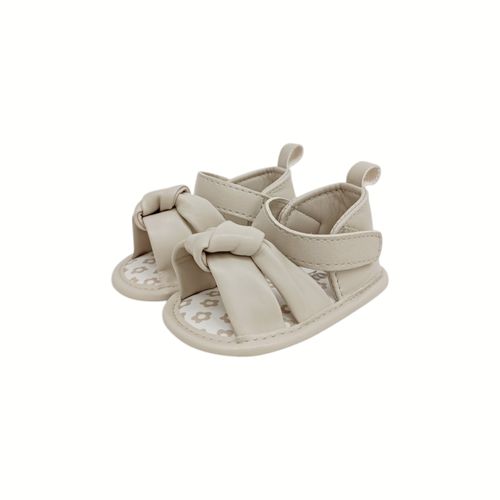 Sandalias blancas para bebé niña