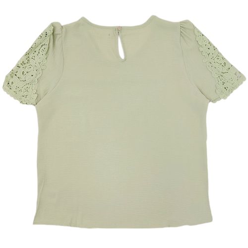 Blusa color verde cuello redondo con detalle de encaje en la manga para mujer