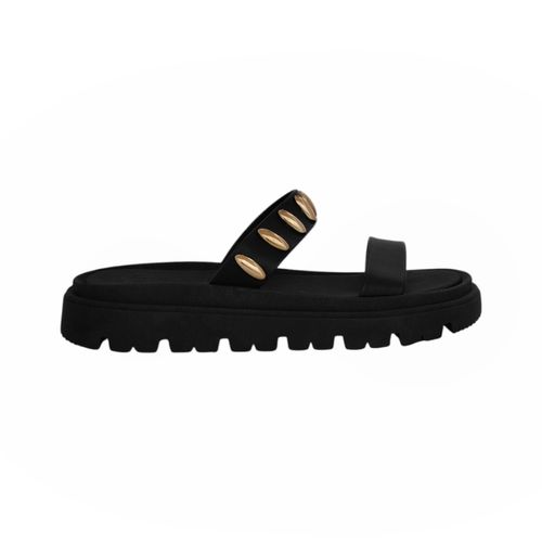 Sandalias con textura en color negro para mujer