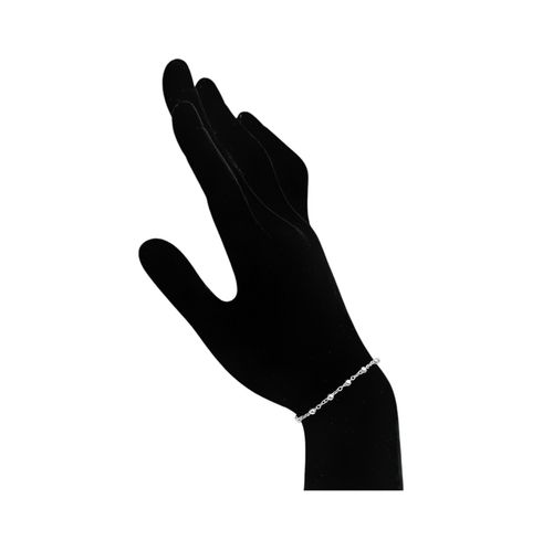 Pulsera color plateado delgada con esferas y cruz para mujer