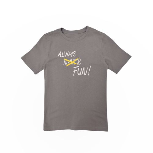 Camiseta casual en color gris con cuello redondo para niño