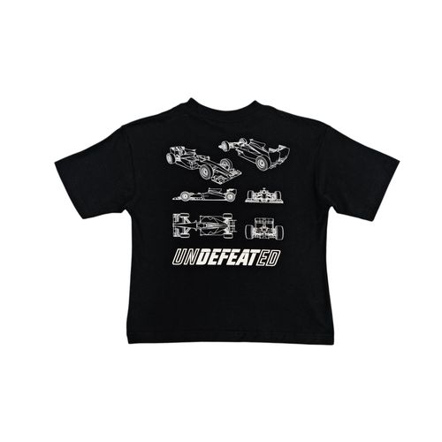 Camiseta en color negro con diseño estampado para niño