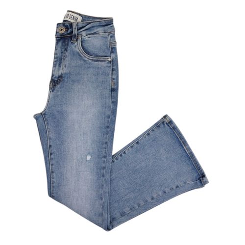 Flare petit jeans azul claro lavado con rasgado para mujer
