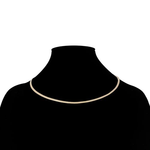 Collar color dorado tipo omega para mujer