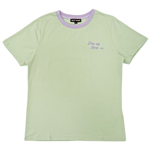 Camiseta básica fit en color verde para mujer
