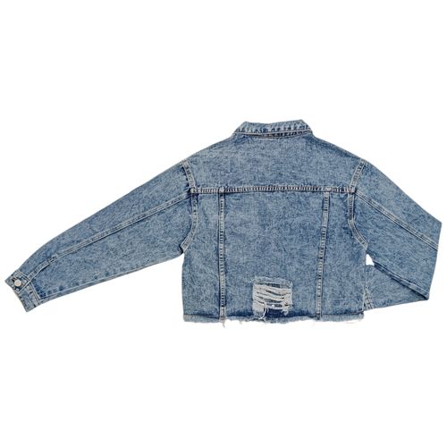 Chaqueta color azul tipo denim rasgada para mujer