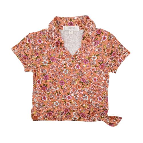 Blusa en color salmón con estampado y cuello V para niña