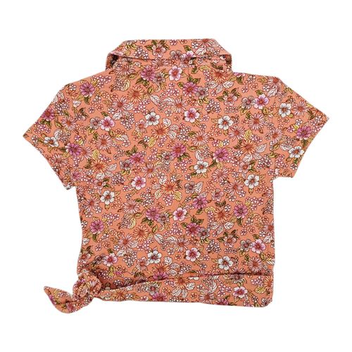 Blusa en color salmón con estampado y cuello V para niña