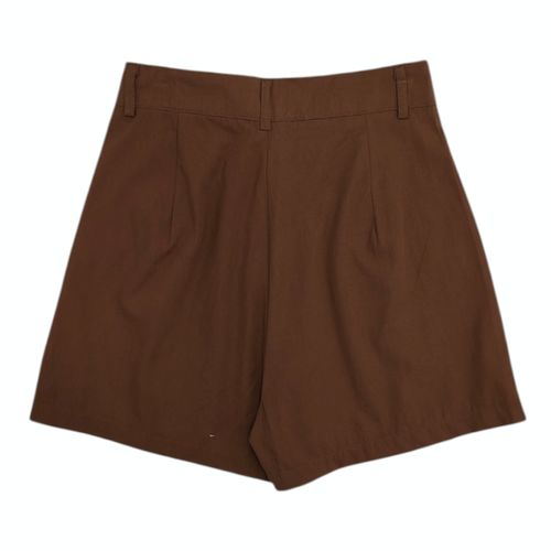 Falda short casual en color café con pinzas para mujer