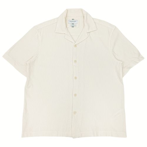 Camisa casual en color blanco de mangas cortas para hombre