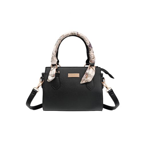 Cartera satchel casual en color negro con textura para mujer