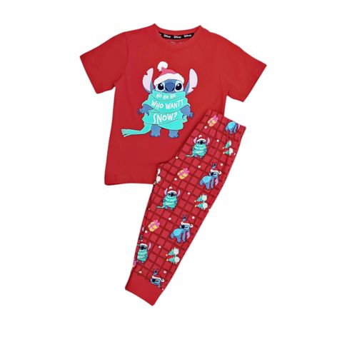 Pijama con pantalón color rojo con estampado navideño alusivo a Stitch para niña