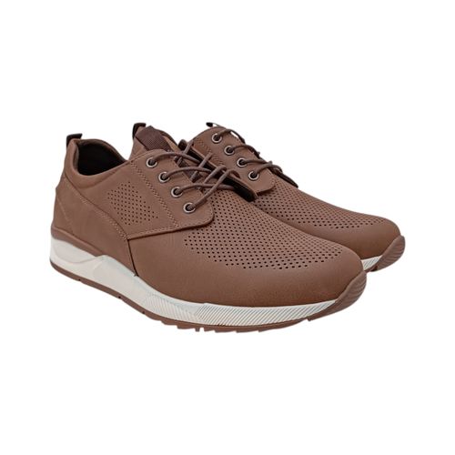 Zapatos casuales cafés calados para hombre