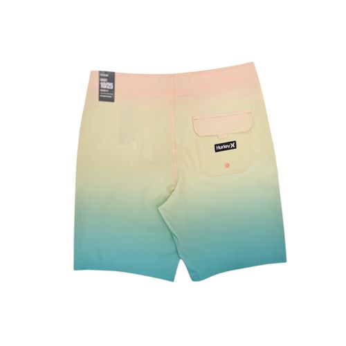 Bermuda en multicolor con diseño degradado para niño