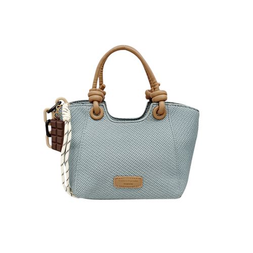 Cartera satchel color celeste con detalle para mujer