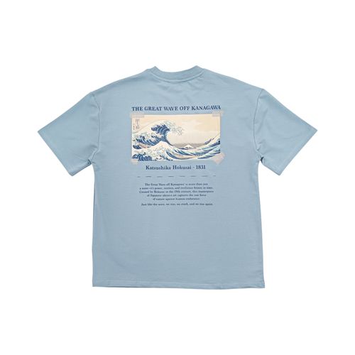 Camiseta oversize color celeste de cuello redondo con mangas cortas para niño