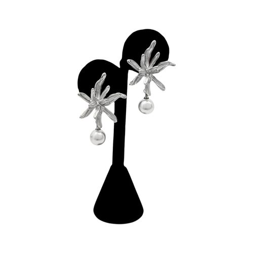 Aretes en forma de cascada en color plateado para mujer