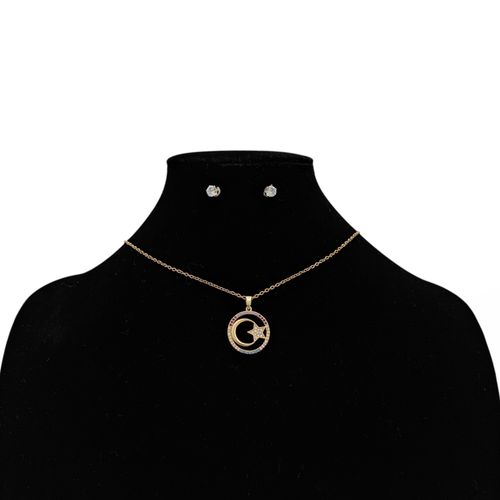 Set de aretes y collar color oro con dije para mujer