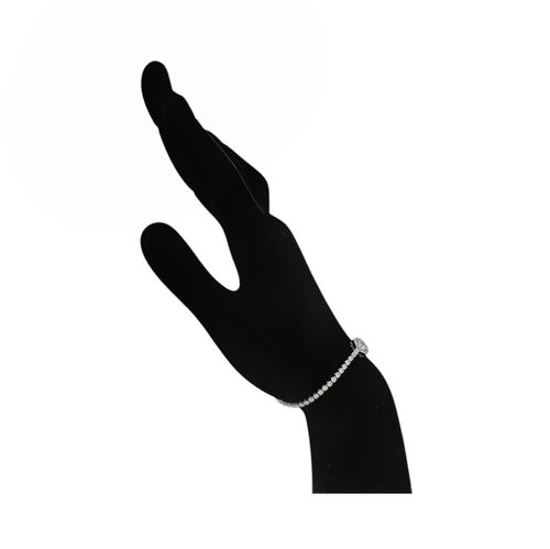 Pulsera color dorado con detalles de perla al centro para mujer