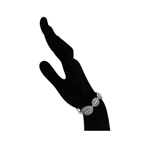 Pulsera color dorado con diseño ovalado para mujer