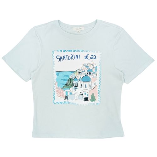 Camiseta color celeste de cuello redondo y mangas cortas para mujer