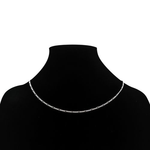 Cadena color plateado de eslabón fino tipo Figaro para mujer