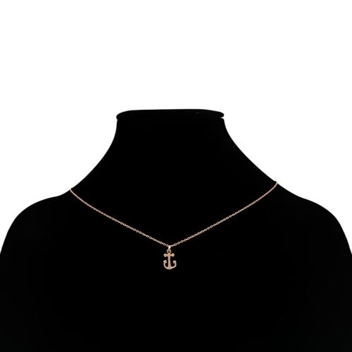 Cadena con dije color dorado para mujer