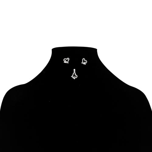 Set de aritos y dije en color plateado diseño de corazón para mujer