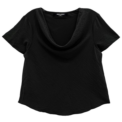 Blusa en color negro de estilo casual y escote drapeado para mujer